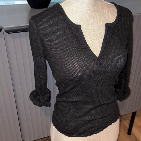 Long Sleeve V Neck Henley Top- Black - Picture 5 of 6